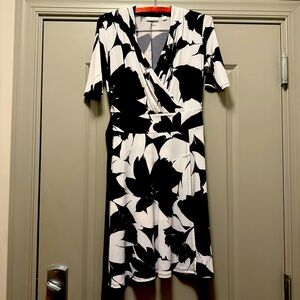 EUC NY&C Black and white dress